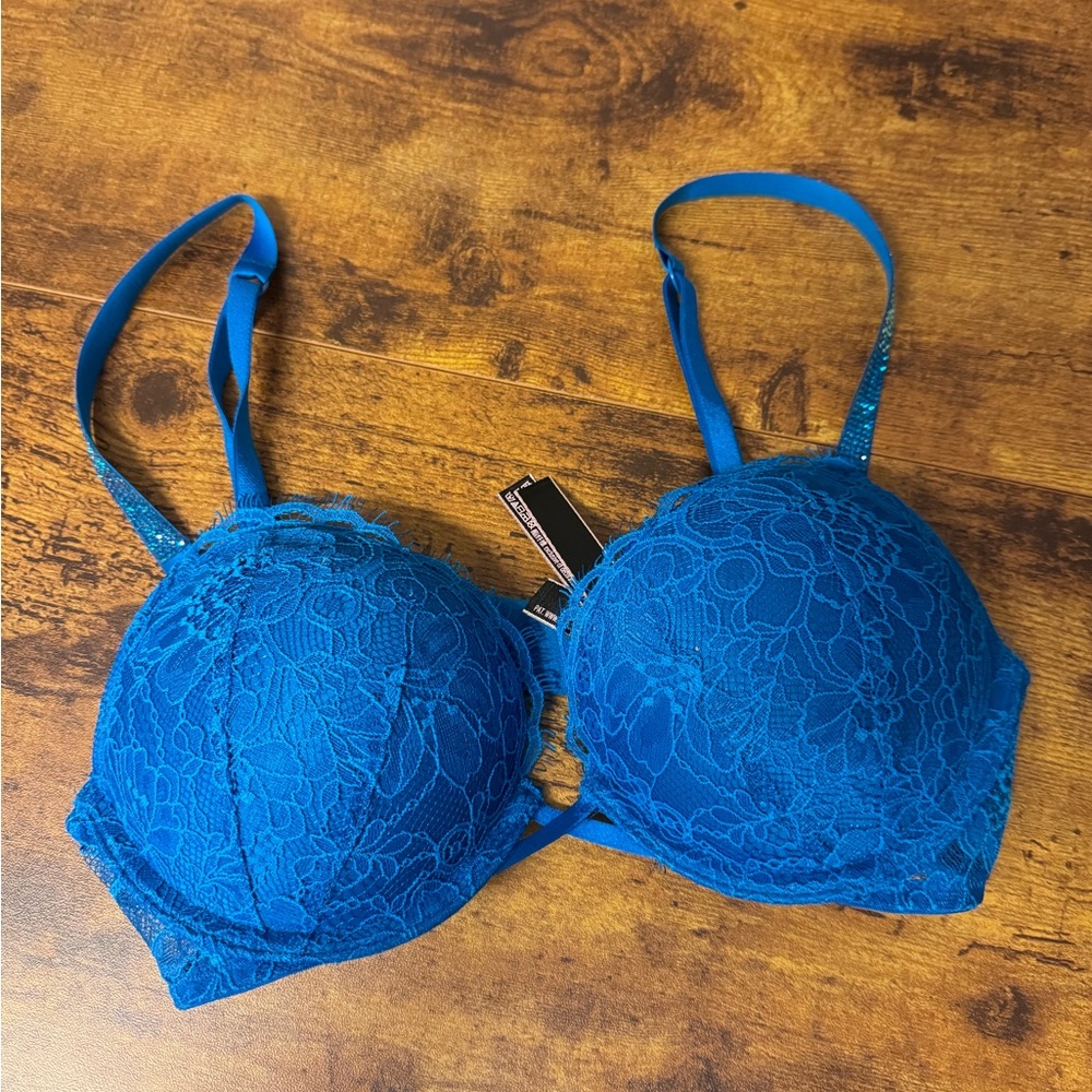 Victoria Secret Very Sexy Bombshell Shine Strap Push Up Bra